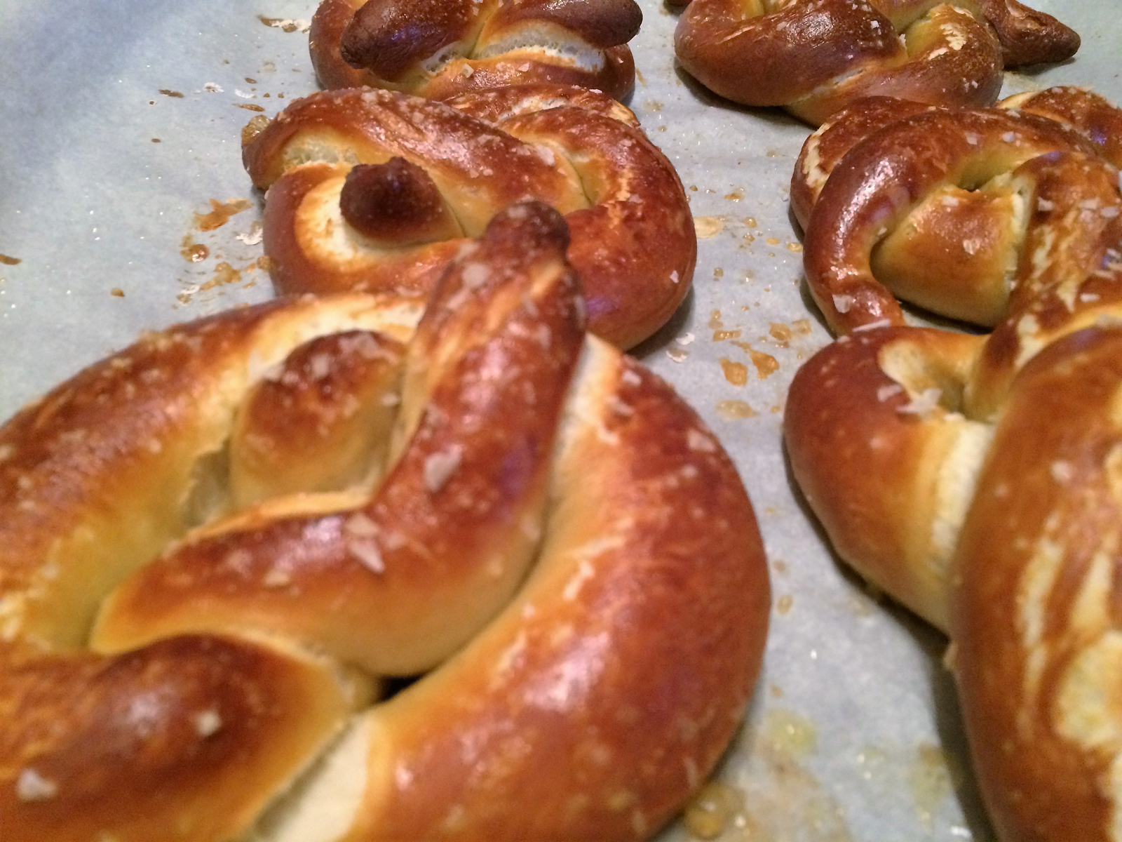 Eric’s Buttery Soft Pretzels are melt-in-your-mouth delicious! Perfect fresh out of the oven, or paired with honey mustard or nacho cheese for ultimate snacking bliss.